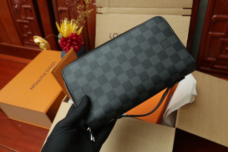 LV Clutch Bags